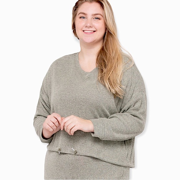 Plus Sz XXL Cozy Dolman Sleeve Ribbed Top - Picture 5 of 14